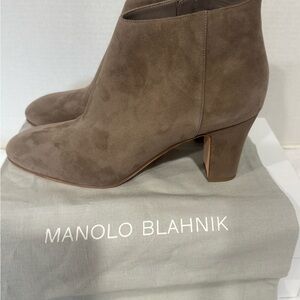 Manolo Blahnik Women's Taupe Ankle Boots